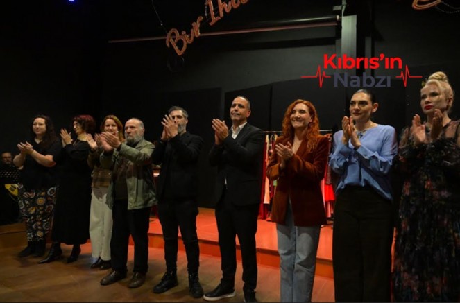 LBT, DÜNYA TİYATRO GÜNÜ’NDE “BİR İHTİMAL KABARE” OYUNUYLA SEYİRCİSİYLE BULUŞTU