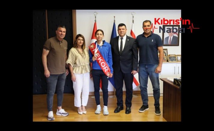 MİLLİ ATLET ADA KAFA, DAÜ REKTÖRÜ KILIÇ’I ZİYARET ETTİ