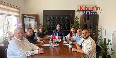 ASGARI ÜCRETTE YENİ FORMÜL: BAĞIMSIZLIK YOLU ÖNERİLERİNİ HÜR-İŞ'E SUNDU