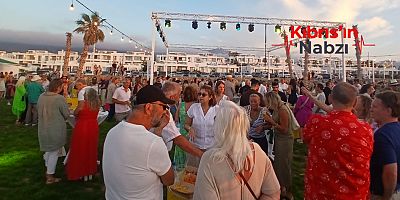 COVE SEA SIDE YENİ ETKİNLİK ALANINI GÖRKEMLİ BİR GÜN BATIMI PARTİSİYLE AÇTI