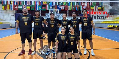 DAÜ ŞAMPİYON MELEKLER VOLEYBOL ANI TUNUVASI BAŞLADI