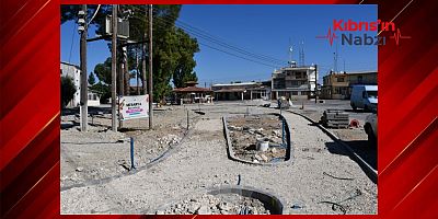 DÖRTYOL KÖY MEYDANI’NDAKİ ÇALIŞMALAR SÜRÜYOR