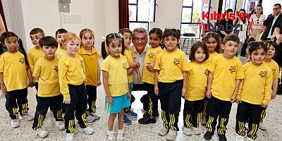ERHÜRMAN, ATATÜRK ÖĞRETMEN AKADEMİSİ'NDE ÇOCUK ŞENLİĞİNE KATILDI