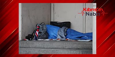 EVSİZ KADIN ÖLÜ BULUNDU