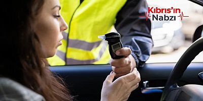 GÜNEY KIBRIS’TA NARKOTEST VE ALKOL TESTİ POZİTİF ÇIKANLARIN EHLİYETİNE EL KONULACAK