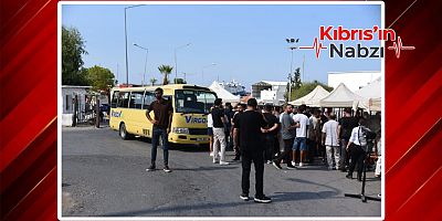 KAYIP YAKINLARININ GİRNE LİMANI’NDAKİ BEKLEYİŞİ SÜRÜYOR