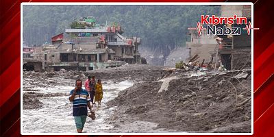NEPAL'DEKİ SEL FELAKETİ 2,2 MİLYON TON ENKAZ BIRAKTI