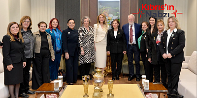 NİLDEN BEKTAŞ ERHÜRMAN, ULUSLARARASI INNER WHEEL DÜNYA BAŞKANI İLE GÖRÜŞTÜ