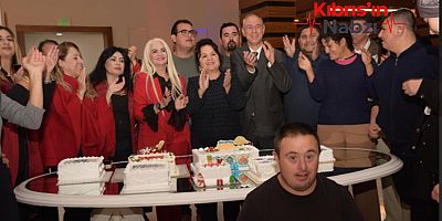 ÖZEL GEREKSİNİMLİ GENÇLERE ANLAMLI YENİ YIL YEMEĞİ
