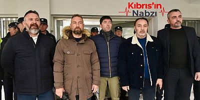 SENDİKALAR MALİYE BAKANLIĞI ÖNÜNDE AÇIKLAMA YAPTI