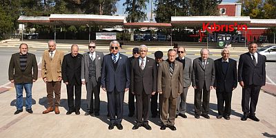 TMT MÜCAHİTLER DERNEĞİ ATATÜRK ANITI’NA ÇELENK SUNDU