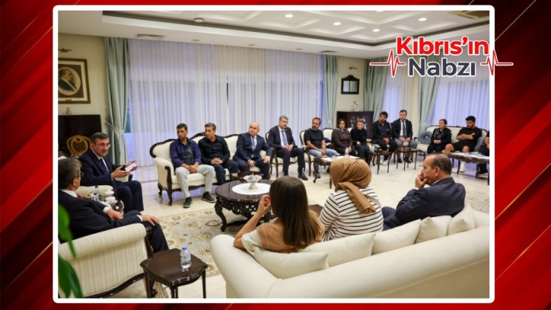 TC CUMHURBAŞKANI YARDIMCISI YILMAZ, KAYIP YAKINLARIYLA BİR ARAYA GELDİ