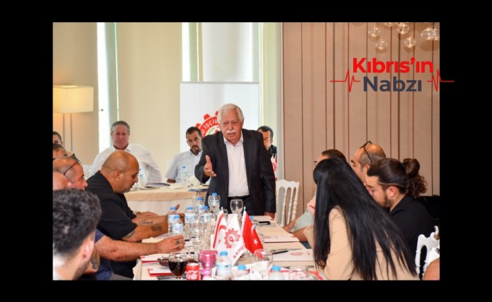  “TOPLU İŞ SÖZLEŞMESİ YASASI VE UYGULAMALARI” PANELİNİN İKİNCİSİ YAPILDI